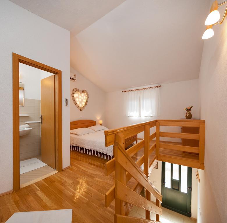 Apartments Mande And Kate Baška Voda الغرفة الصورة